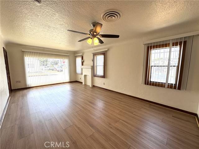 Los Angeles, CA 90044,1049 W 65th Place