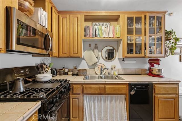 Hermosa Beach, CA 90254,2468 Silverstrand Avenue