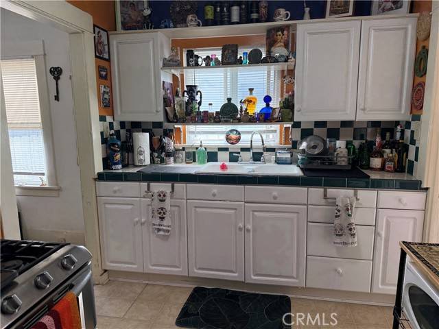 San Pedro, CA 90731,782 W 14th Street