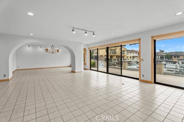 Huntington Beach, CA 92649,4062 Figaro Circle