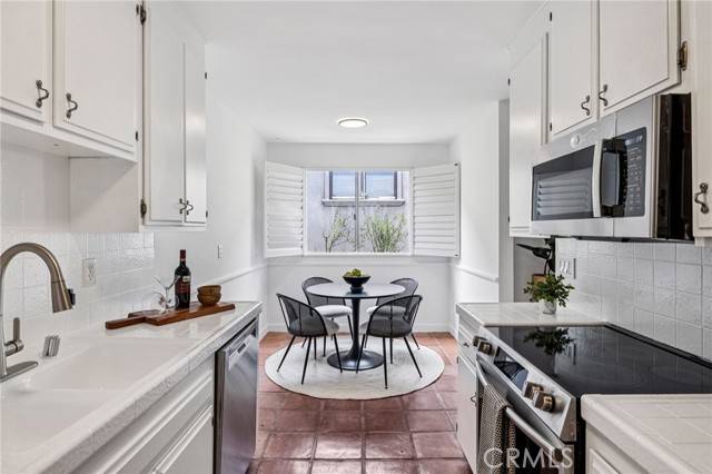 Santa Monica, CA 90403,947 16th Street #5