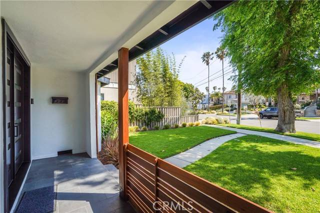 Redondo Beach, CA 90277,707 Sapphire Street