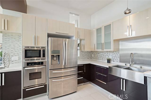 Redondo Beach, CA 90278,2623 Carnegie Lane