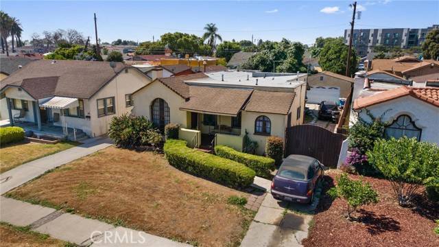 Los Angeles, CA 90047,1636 W 70th Street