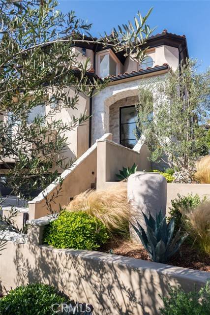 Redondo Beach, CA 90277,507 Sapphire Street