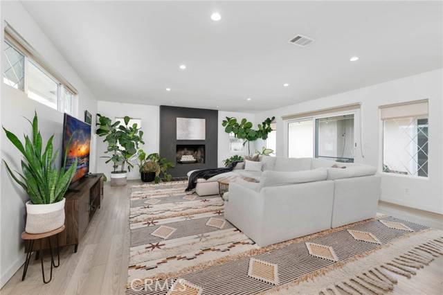 Long Beach, CA 90808,6242 E Pageantry Street