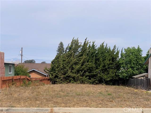 Los Osos, CA 93402,348 Highland