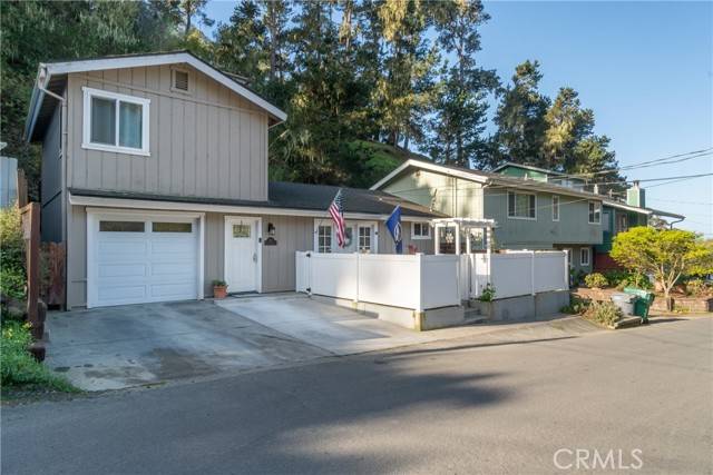 Cambria, CA 93428,924 Sheffield Street #4