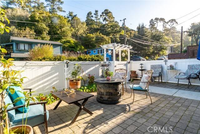 Cambria, CA 93428,924 Sheffield Street #4