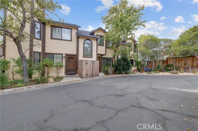 Solvang, CA 93463,1674 Laurel Avenue #3