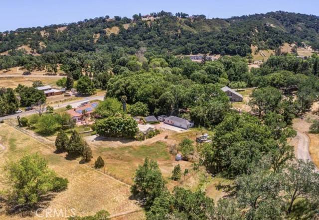 Atascadero, CA 93422,9525 Gallina Court