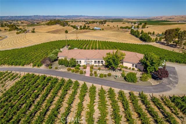 Paso Robles, CA 93446,6172 Hawk Ridge Place