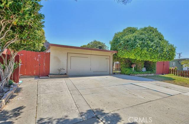 Salinas, CA 93906,1472 Teton Avenue