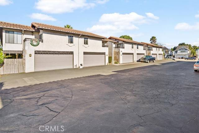 Arroyo Grande, CA 93420,284 Spruce Street