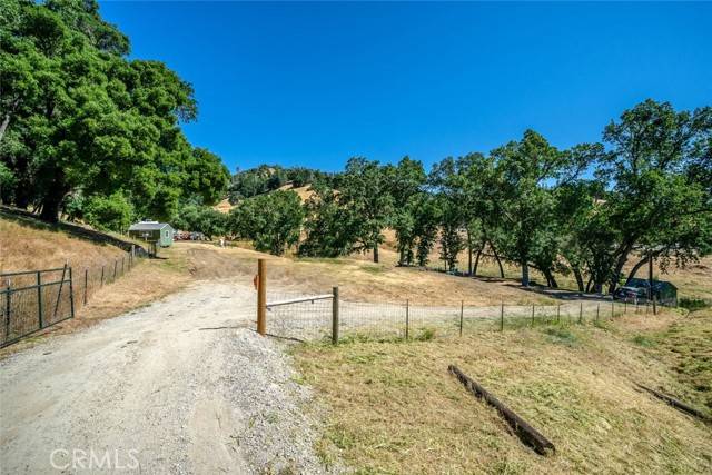 Paso Robles, CA 93446,14850 Chimney Rock