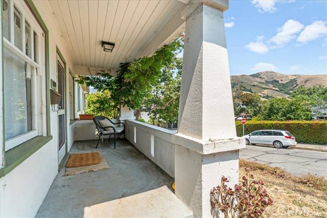 San Luis Obispo, CA 93401,1690 Hillcrest Place