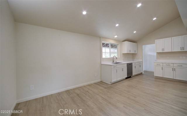Santa Maria, CA 93454,913 Armstrong Avenue