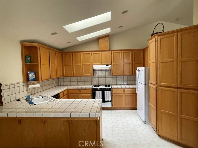 Santa Maria, CA 93458,708 Hawthorn Street