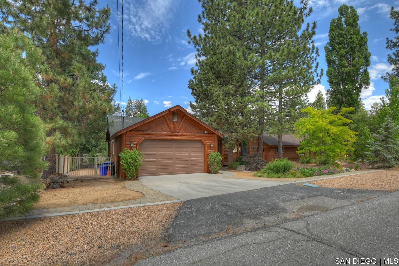 Big Bear Lake, CA 92315,189 Oriole DR