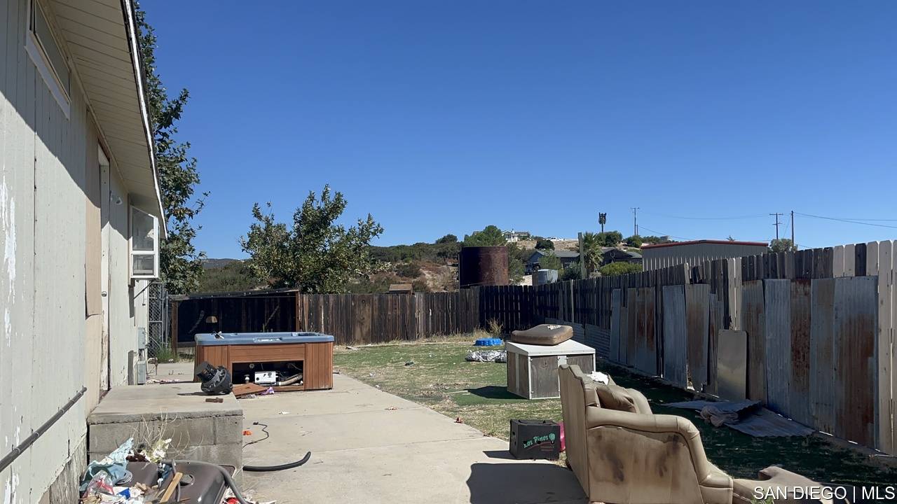 Campo, CA 91906,1430 Kimberly WAY