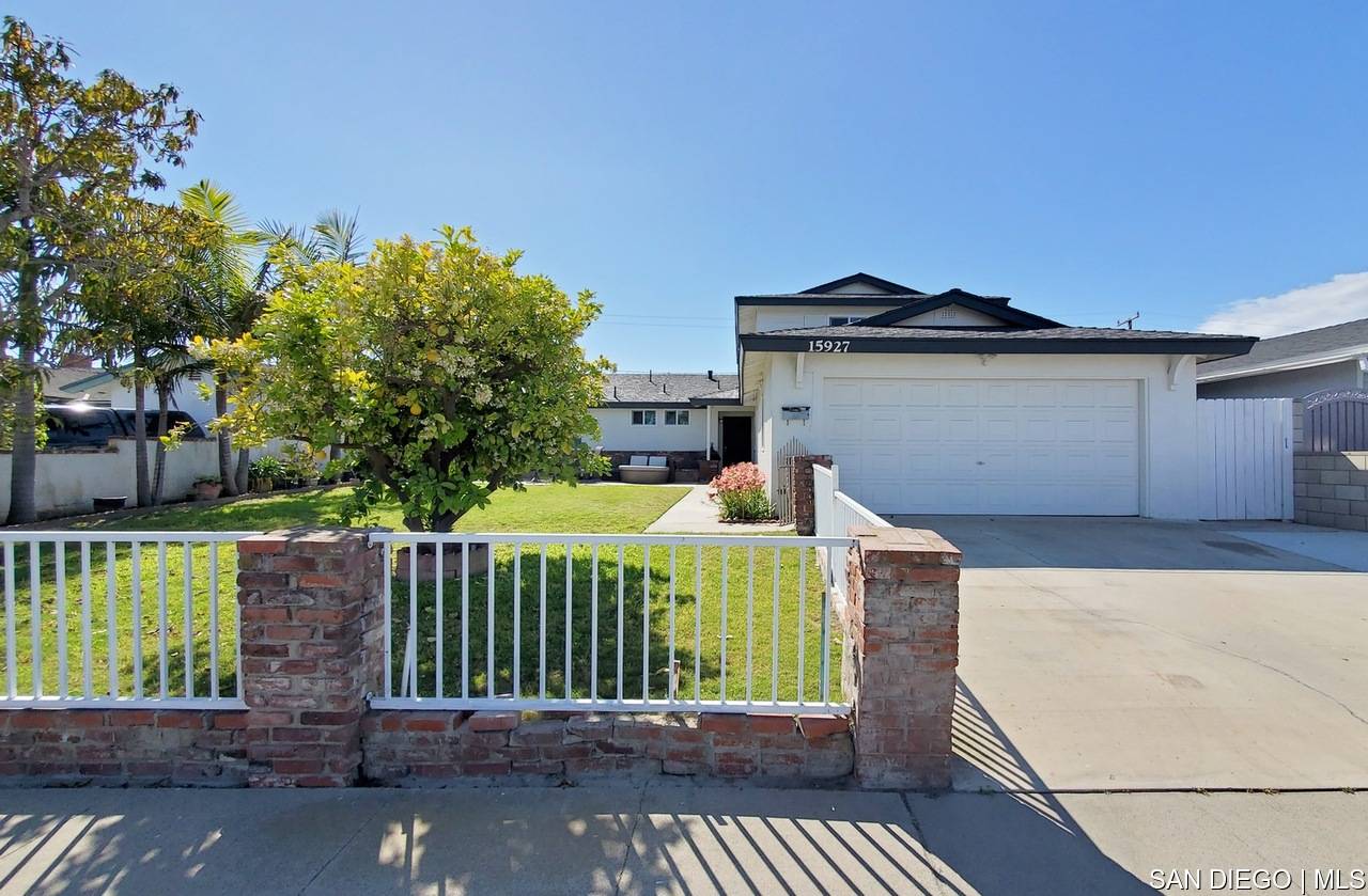 Fountain Valley, CA 92708,15927 Los Reyes Street