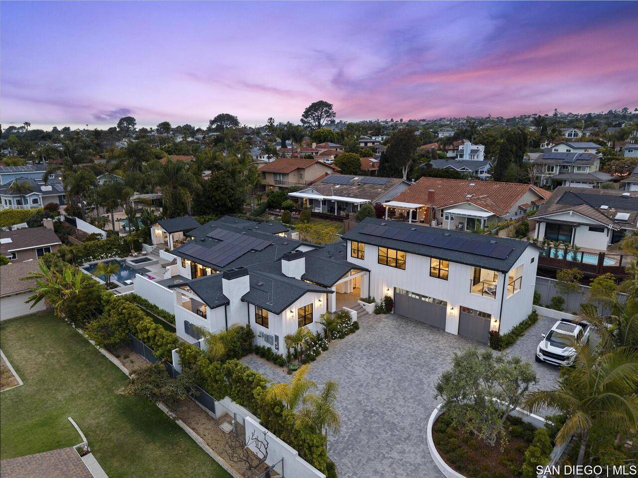 Carlsbad, CA 92008,1170 Chinquapin AVE