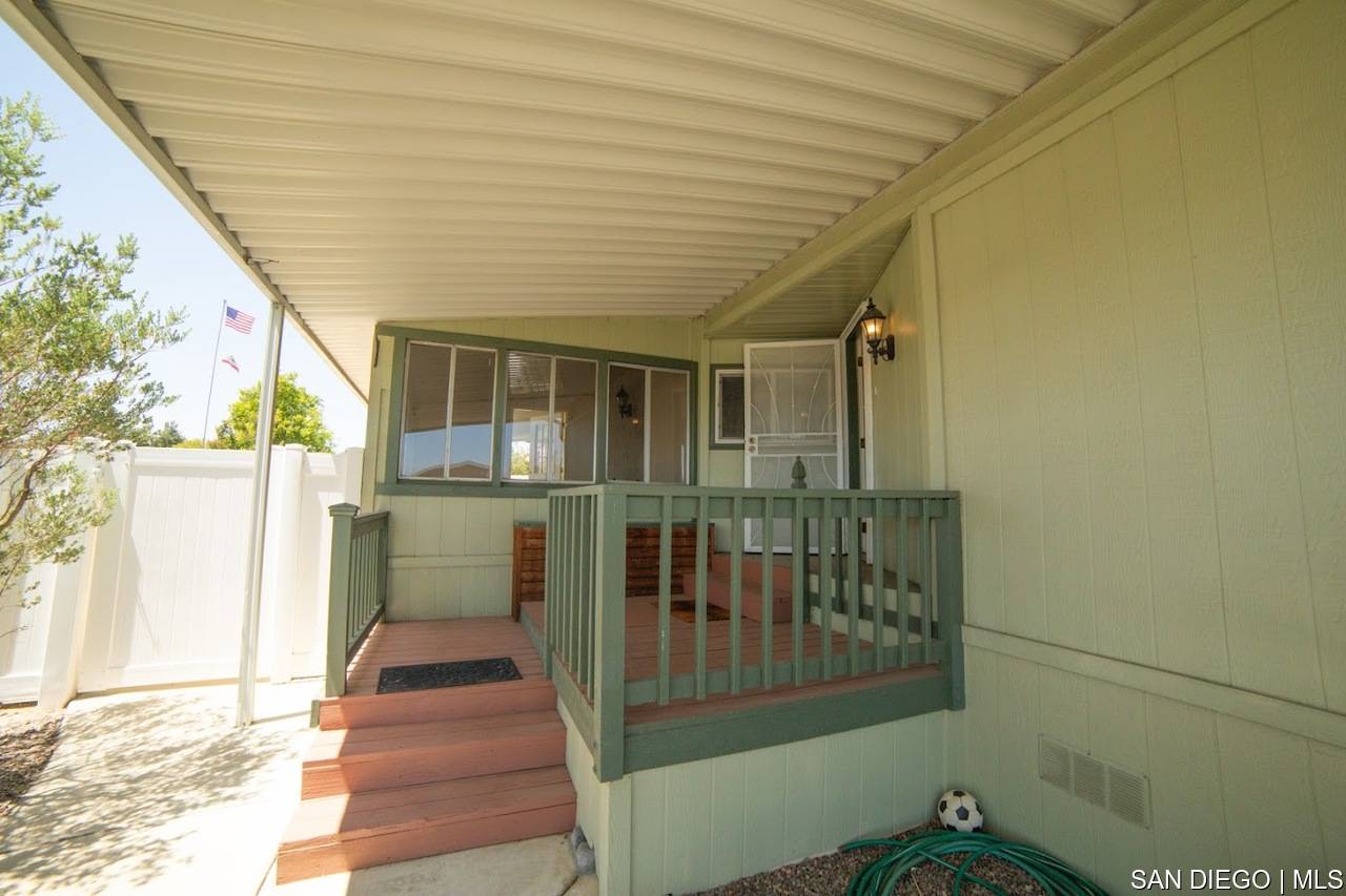 Murrieta, CA 92563,29090 Camino Alba