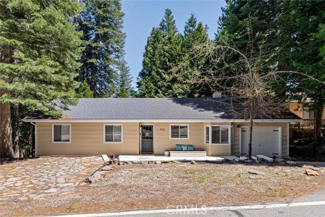 Almanor, CA 96137,910 Clifford Drive