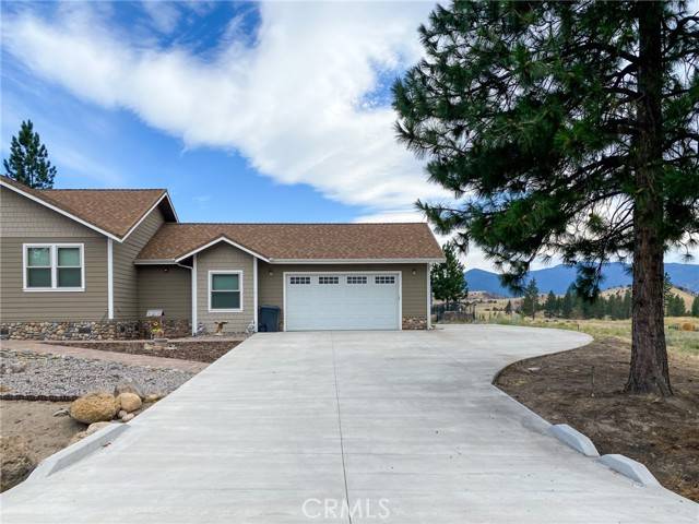 Weed, CA 96094,5425 Muskrat Road