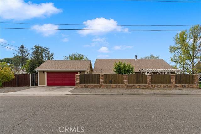 Willows, CA 95988,512 S Murdock Avenue