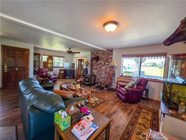 Montague, CA 96064,4217 Upland Drive