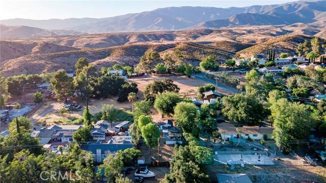 Agua Dulce, CA 91390,13224 Chrisco Street