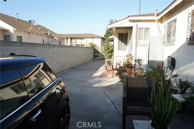 Downey, CA 90241,8354 La Villa Street