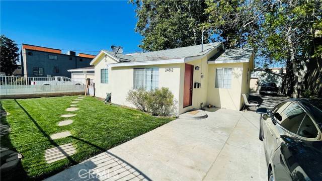 Newhall, CA 91321,24812 Walnut Street