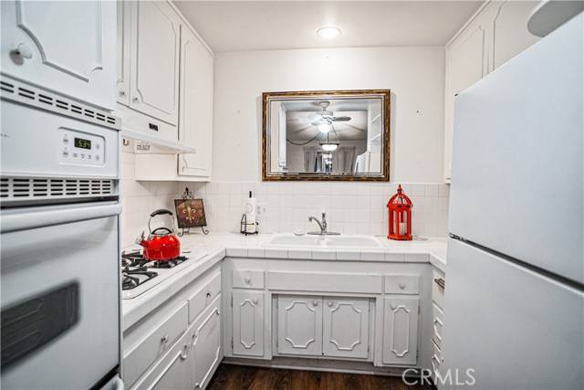 Newhall, CA 91321,19150 Avenue Of The Oaks #B
