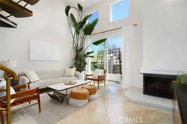 Studio City, CA 91604,4326 Babcock Avenue #302