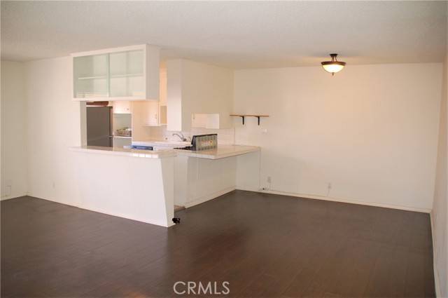 Sherman Oaks, CA 91423,4358 Mammoth Avenue #26