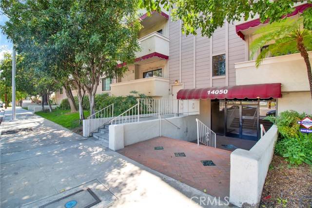 Sherman Oaks, CA 91423,14050 Magnolia Boulevard #114