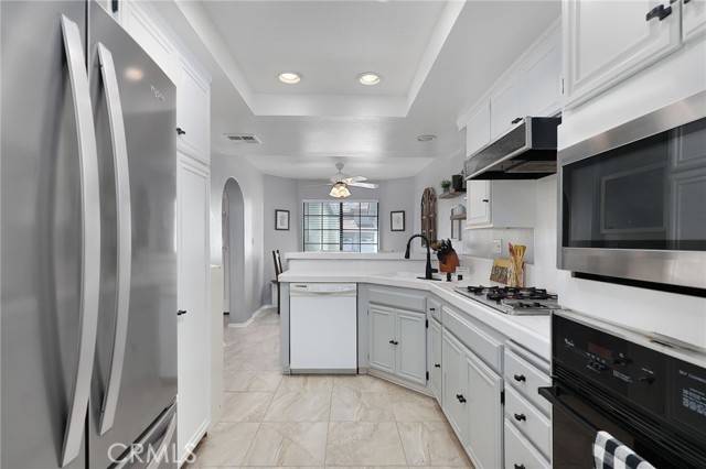 Agoura Hills, CA 91301,29747 Strawberry Hill Drive