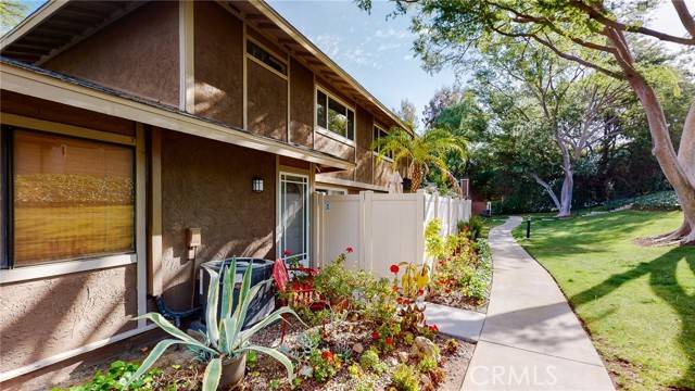 Agoura Hills, CA 91301,28528 Conejo View Drive