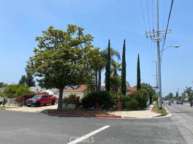Van Nuys, CA 91406,7557 Genesta Avenue