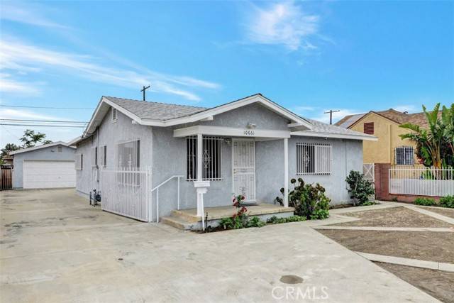 Pacoima, CA 91331,10661 Ilex Avenue