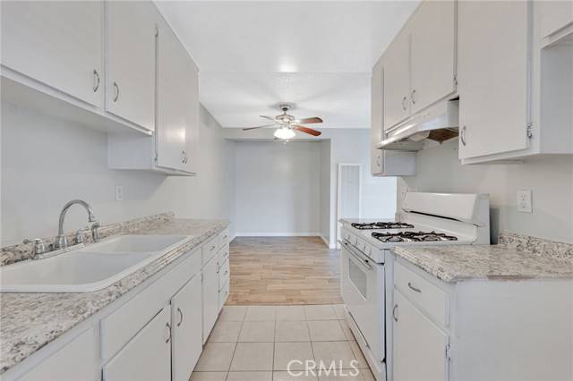 Panorama City, CA 91402,8800 Cedros Avenue #207
