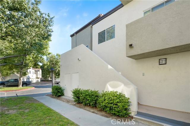 Newhall, CA 91321,24419 Valle Del Oro #205