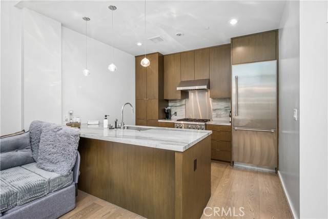 Santa Monica, CA 90401,1705 Ocean Avenue #101