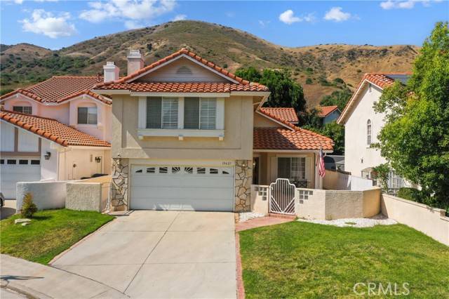 Porter Ranch, CA 91326,19627 Kilfinan Street