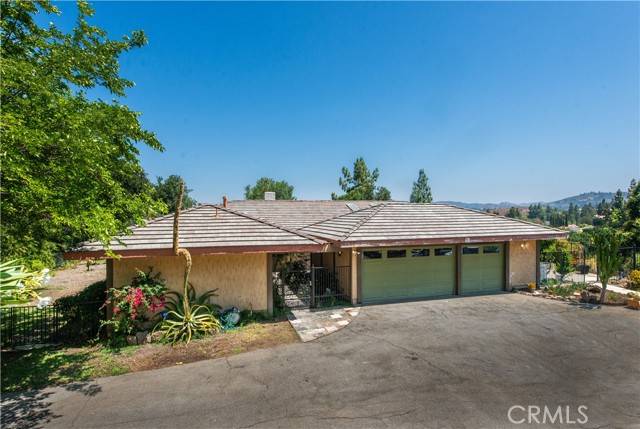 Thousand Oaks, CA 91361,366 Sherwood Court