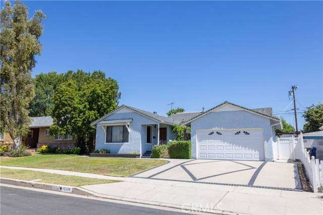 Granada Hills, CA 91344,17119 Horace Street