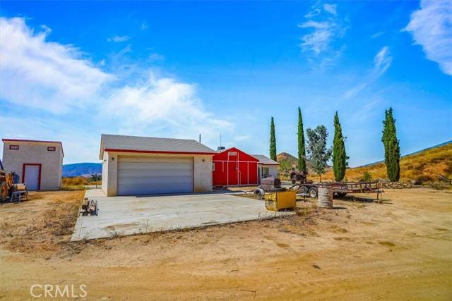 Agua Dulce, CA 91390,10517 Sierra