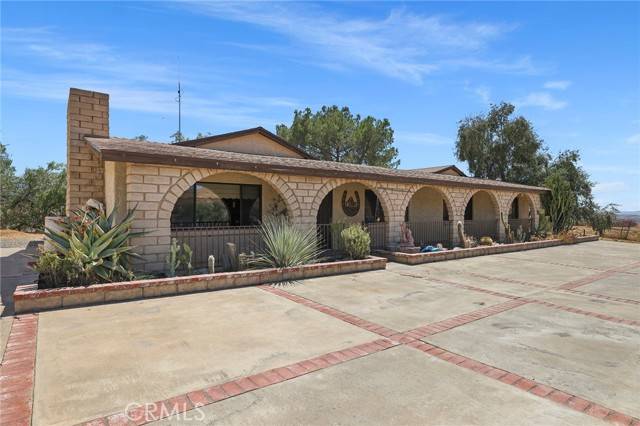 Agua Dulce, CA 91390,32569 Cidar Avenue